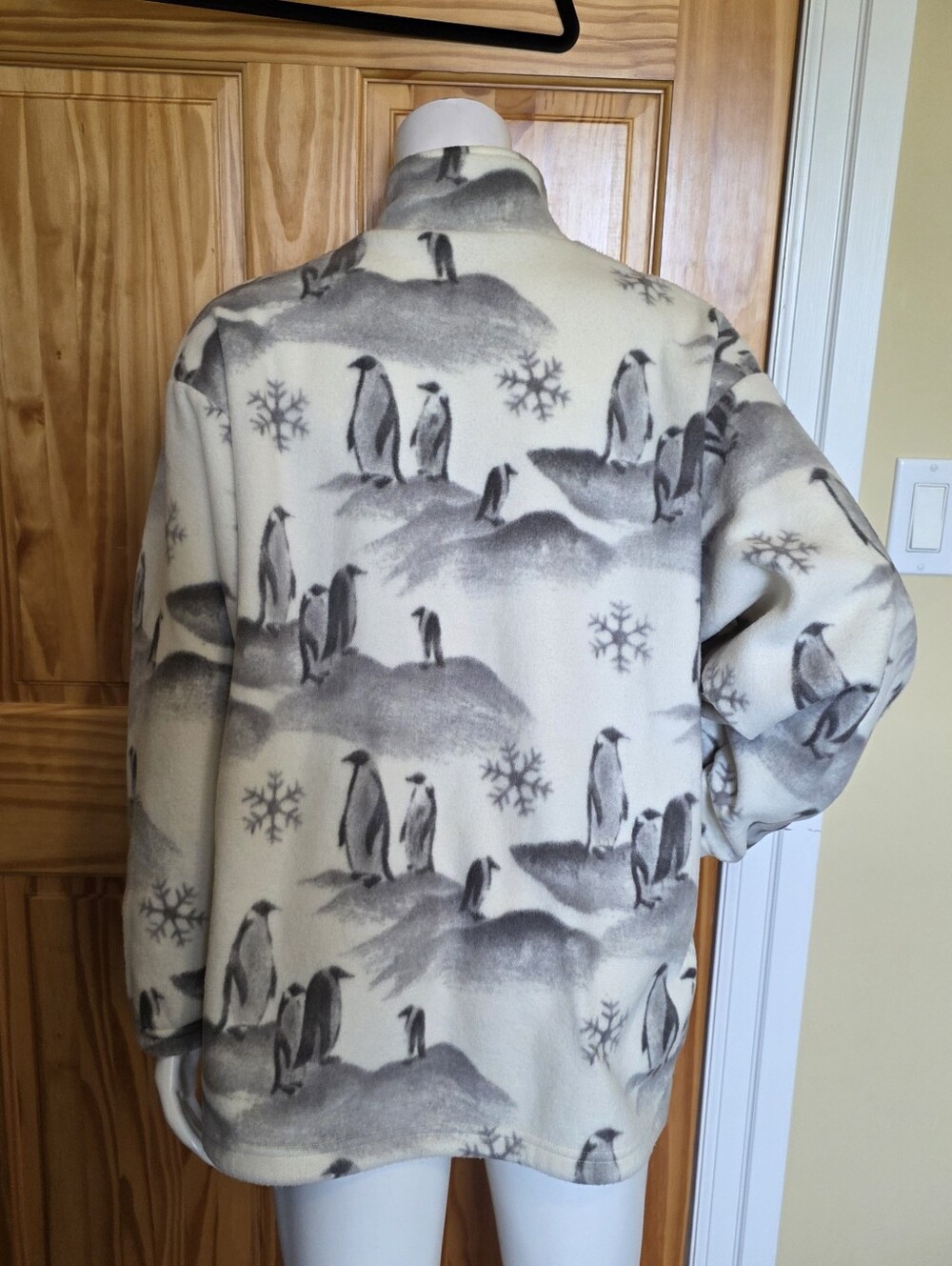 Bayou Wear Size 1X Made In Canada Fleece Penguin Sweater - Picture 2 of 2